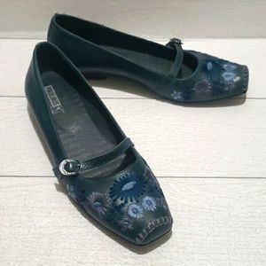 Floral Embroidered Mary Jane Flats